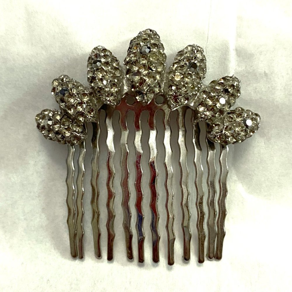 Vintage SOHO brand crystal Almond-Shaped Cluster Comb, Silver, 2 inch X 2 inch